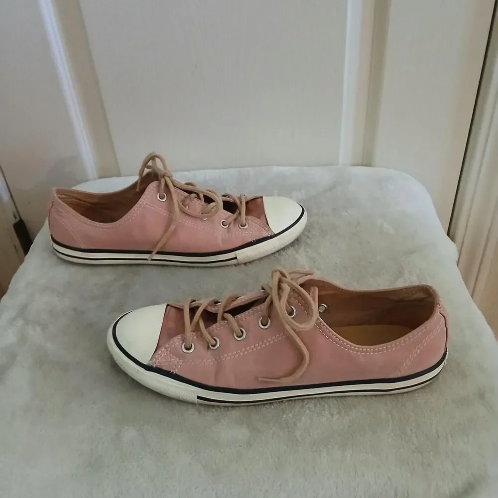 Converse Chuck Taylor All Star pink low top lace-up sneakers 8.5 soft girl basic